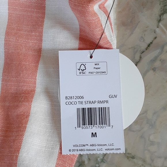 VOLCOM romper - Picture 5 of 7